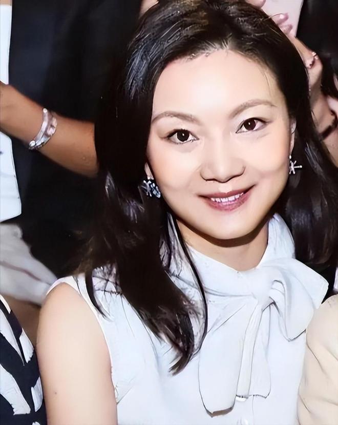 “200万粉丝女主播被控诈骗2500万”：两边各说各理，到底怎么判