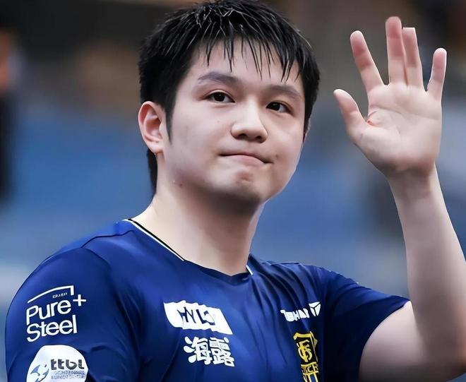 NBA球员齐聚青训营:朗多传授球商,欧文膝伤后首秀状态良好