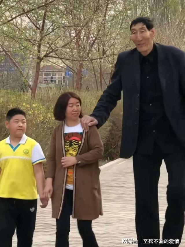 5场7球+3场梅开二度！世界第一中锋之争无悬念，他真不比姆巴佩弱