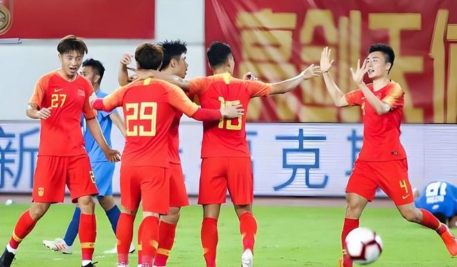 斯基拉:米兰接触埃德松经纪人,询问球员的转会条件