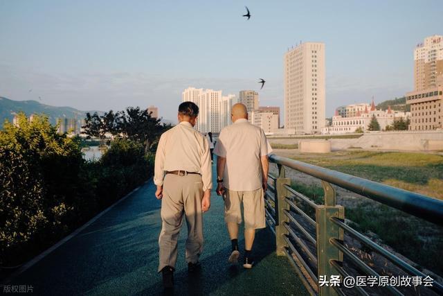纽约市长缺席尼克斯揭幕战?本人回应:我拿不出2000美元买一张票