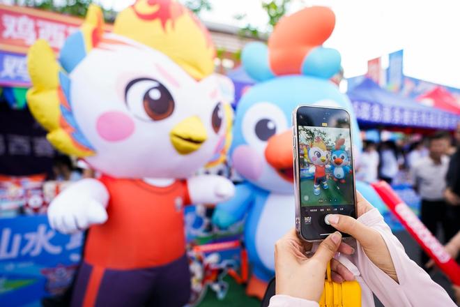 詹姆斯下家新进展：骑士希望促成回归 已策划签换或交易特例方案