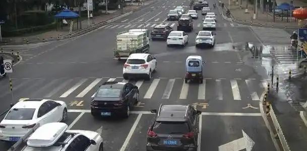 想不到!离婚3年的浪子前夫,竟给47岁未再嫁的章子怡留一手好牌