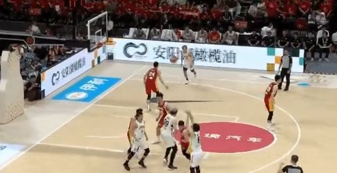 欧超杯冠军将诞生！巴黎大战维拉，2位西班牙名帅斗法，149亿对决
