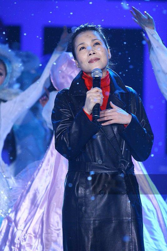 官宣退出季后赛！中国女篮召唤，杨舒予只能回归
