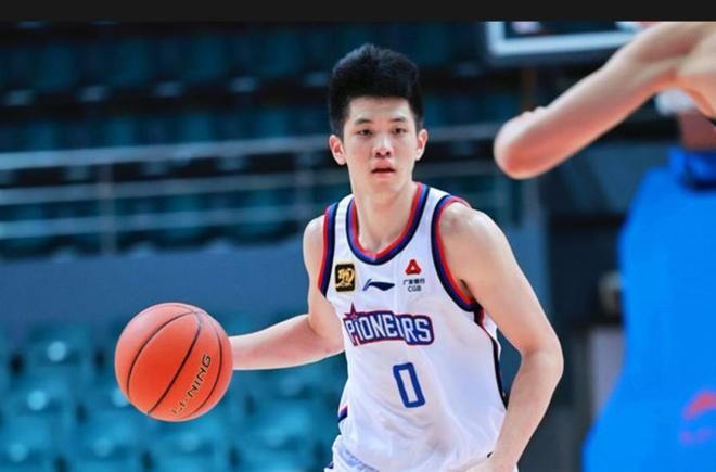NBA夏联:探花轮休!老鹰拒19分逆转灭灰熊 华裔以赛亚·王15分